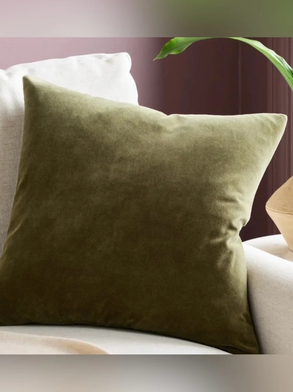 NWT Quince Classic Cotton Velvet Pillow Cover, 22 X 22 (Olive)